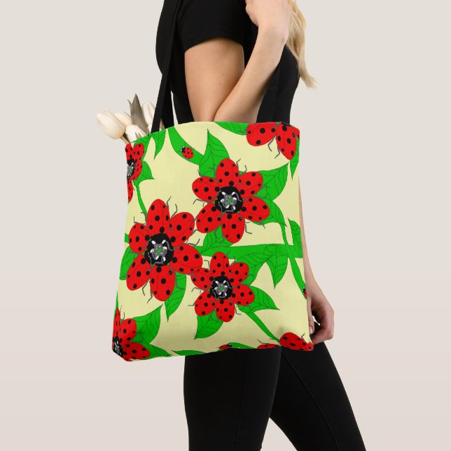Bolsa Crossbody de Flores de Ladybug (Detalle)