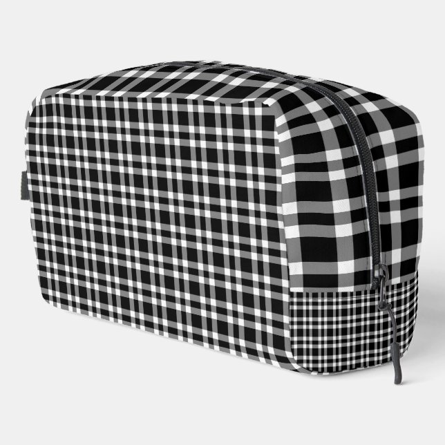 Bolsa de aseo con estampado de cuadros negros y bl (Esquina derecha)