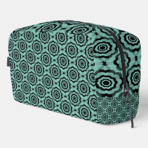 Bolsa de aseo con patrón continuo de flores negras