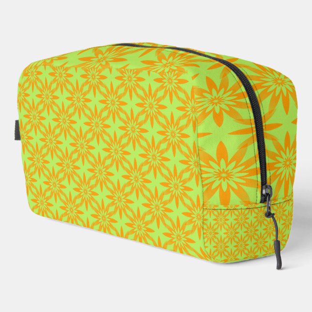 Bolsa de aseo con patrón continuo de flores verdes (Esquina derecha)