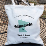 Bolsa de bienvenida de cualquier Boda de mapas de<br><div class="desc">Bolsa de regalo de bienvenida de fin de semana para huéspedes fuera de la ciudad a su boda, con imagen de Minnesota. Puede editar los colores de cualquier parte de este diseño, así como mover el corazón a la ubicación de su boda. Para cambiar los colores, haga clic en personalizar...</div>