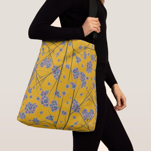 Bolsa de Crossbody de ramas peculiares (2 tamaños) (Detalle)