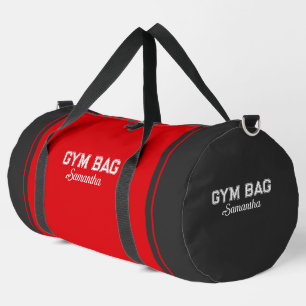 Bolsa de deporte con tipografía roja y gris y nomb