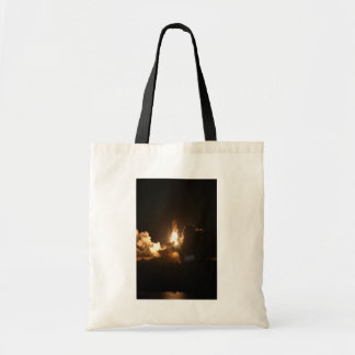 Bolsa de mano con póster del lanzamiento nocturno