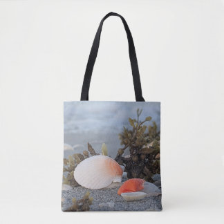 Bolsa de mano de conchas marinas