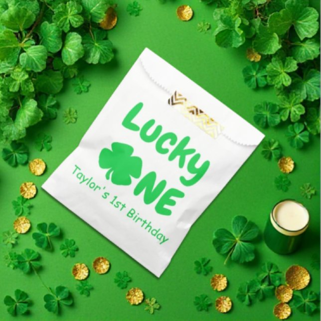 Bolsa De Papel Afortunado Un Primer Cumpleaños (Subido por el creador)
