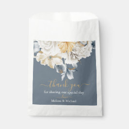 Bolsa De Papel ALGO AZUL - Floral blanca en azul