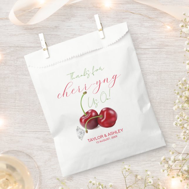 Bolsa De Papel Animándonos con frutas de cereza (Cortado)