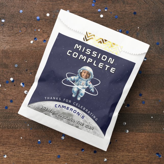 Bolsa De Papel Astronaut Birthday Party 1st Trip Around the Sun (Subido por el creador)