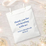 Bolsa De Papel Audaz Personalizado de Marfil Azul Cute Bat Mitzva<br><div class="desc">Tipografía audaz Personalizado marfil azul Cute Bat Mitzvah Gracias Bags Favor</div>