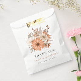 Bolsa De Papel Autumn Florals Newlyweds Nombres Boda de fecha