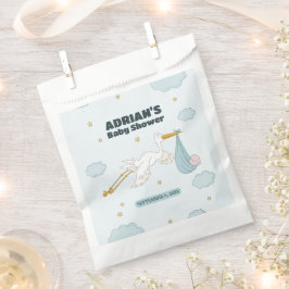 Bolsa De Papel Ave llevando a un chico lindo es una invitación de