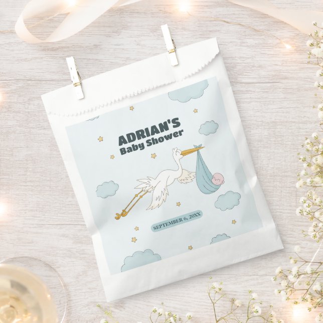 Bolsa De Papel Ave llevando a un chico lindo es una invitación de (Cortado)