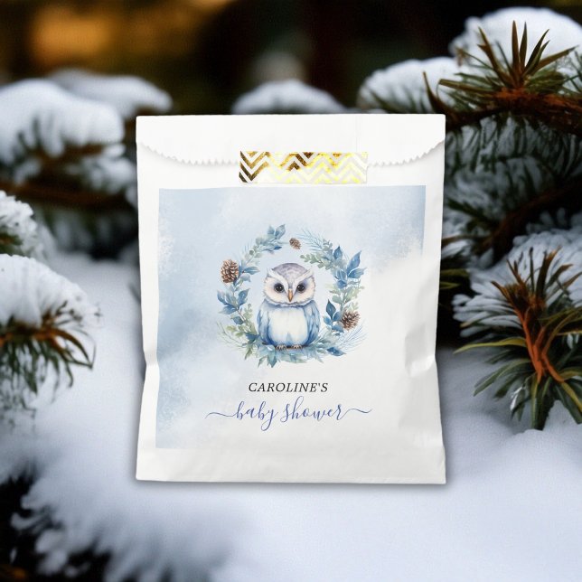 Bolsa De Papel Baby Shower de acuarela de búho de invierno (Winter Owl Watercolor Baby Shower Favor Bag)