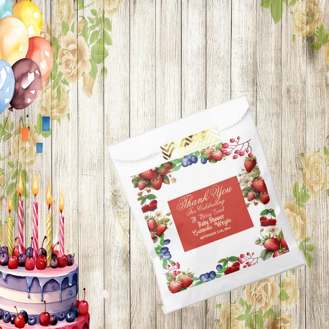 Bolsa De Papel Baby Shower de fresa roja | Blue Berry Sweet Cute (Red Strawberry Baby ShowerBlue Berry Sweet Cute Favor Bag)