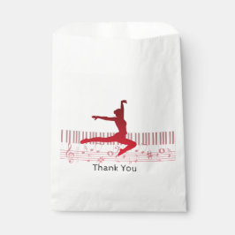 Bolsa De Papel Bailarina en un teclado      