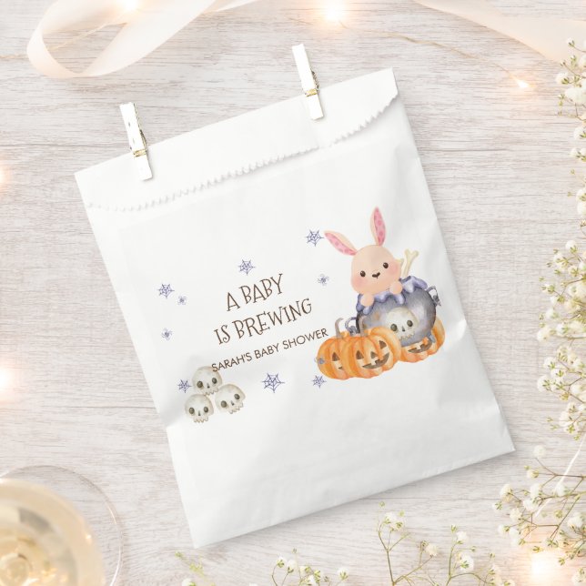 Bolsa De Papel Bebé de caldero de Halloween está preparando ducha (Cortado)