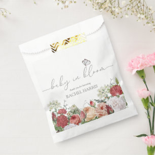 Bolsa De Papel Bebé de flores silvestres en las etiquetas de rega