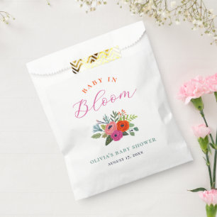 Bolsa De Papel Bebé en un Baby Shower floral brillante en flor