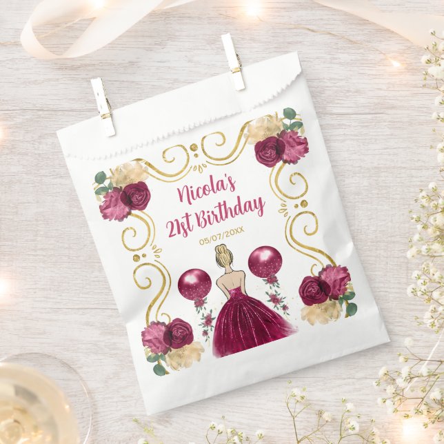 Bolsa De Papel Birthday Party Blonde Princess in Burgundy Red (Cortado)