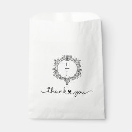 Bolsa De Papel black and white foliage Crest wedding invitation