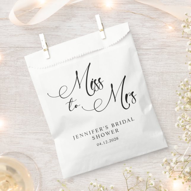 Bolsa De Papel Black Modern Simple Script Bridal Shower (Cortado)