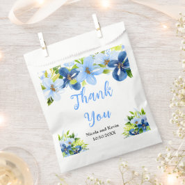 Bolsa De Papel Blue and Navy Flowers with Foliage 