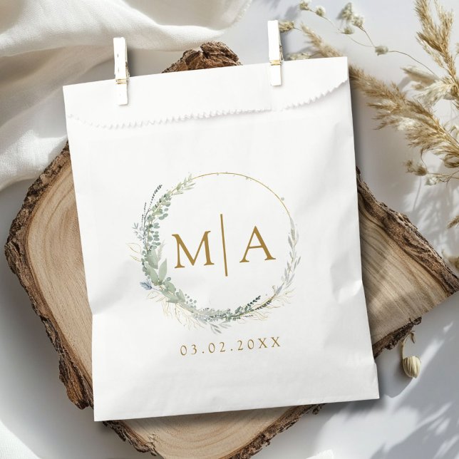 Bolsa De Papel Boda de eucalipto moderno y elegante (Modern, elegant eucalyptus wedding favor bag with your monogram and date.)