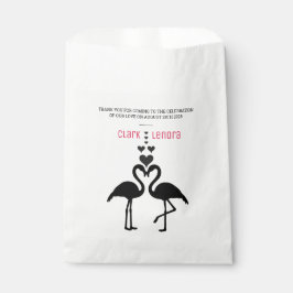 Bolsa De Papel Boda de flamencos simples en blanco y negro