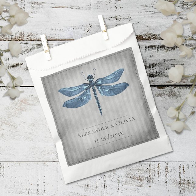 Bolsa De Papel Boda de la libélula con manchas azules (Blue Jeweled Dragonfly Wedding Favor Bags)