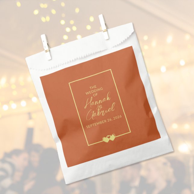 Bolsa De Papel Boda Terracotta Gold (The front of the Terracotta Gold wedding favor bag)