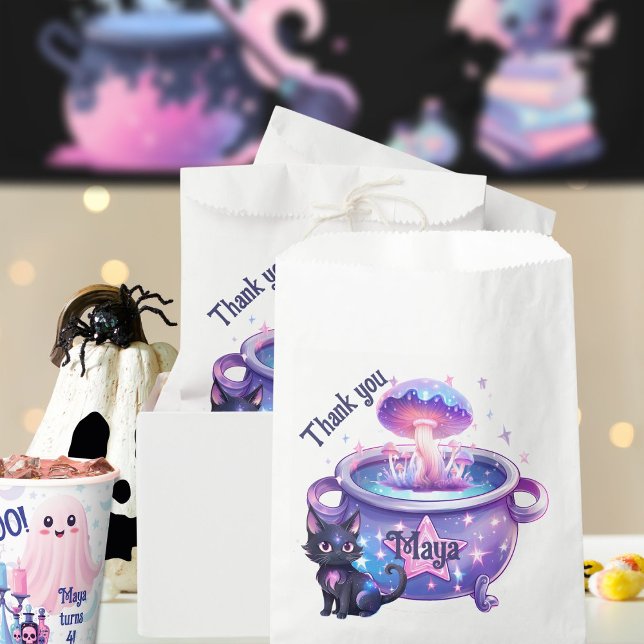 Bolsa De Papel Cauldrón mágico de gato púrpura rosa de Halloween (Magical halloween cauldron with bewitched cat favor bags)