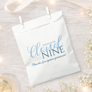 Bolsa De Papel Chic Cloud Nine Moderno Script cumpleaños de boda 