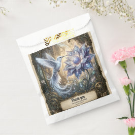Bolsa De Papel Colibrí encantado y flor de luna.