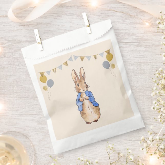 Bolsa De Papel Conejo clásico con chaqueta azul (Cortado)