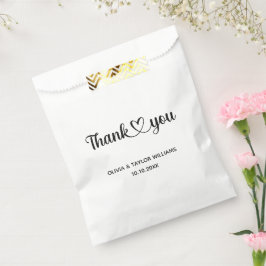 Bolsa De Papel Corazón de agradecimiento minimalista en blanco y 