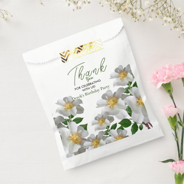 Bolsa De Papel Cumpleaños con flor blanca (Sellado)