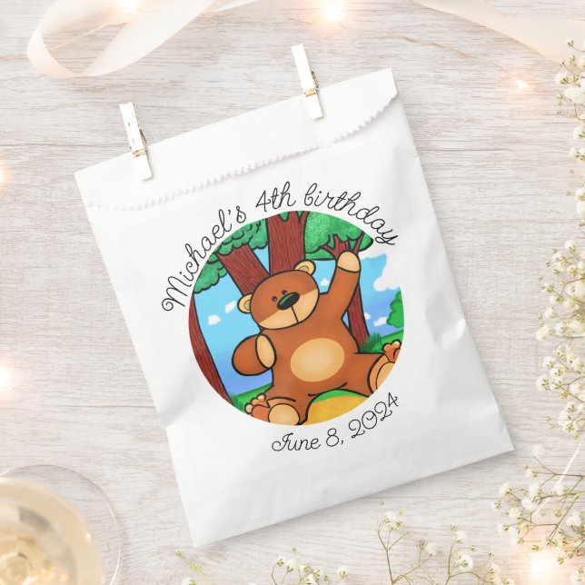 Bolsa De Papel Cumpleaños de oso en pradera  (Cortado)