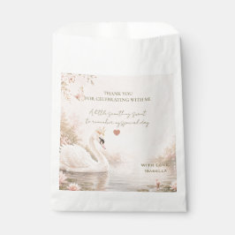 Bolsa De Papel Cumpleaños del Lago de los Cisnes Elegante
