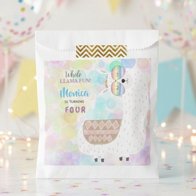 Bolsa De Papel cumpleaños divertidos, coloridos niños de Lama (Subido por el creador)