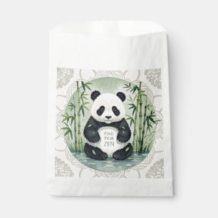 Bolsa De Papel Cute panda grande y regordete sentado en una postu
