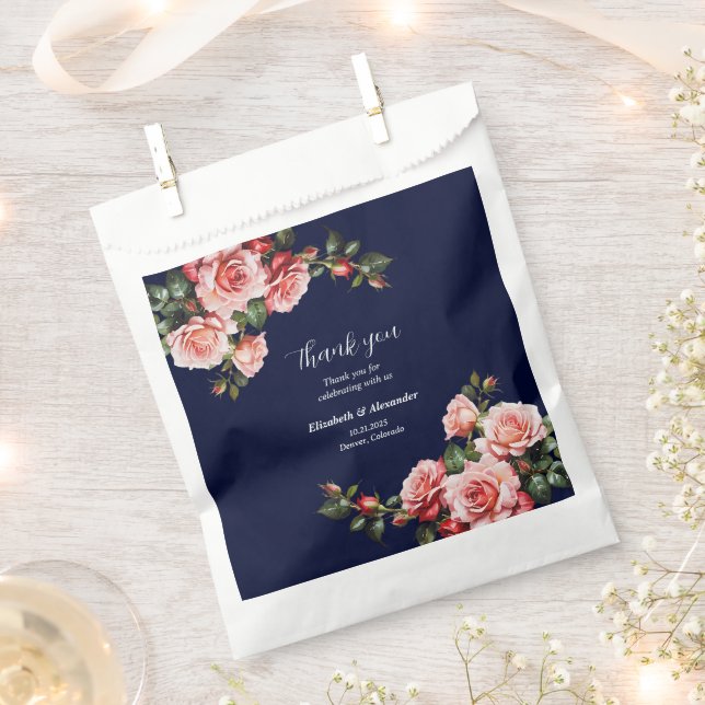 Bolsa De Papel Dark moody pink and red roses navy blue  wedding (Cortado)