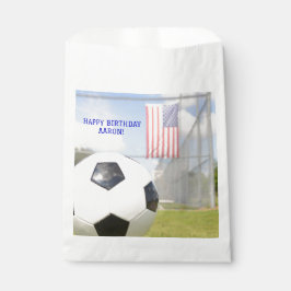 Bolsa De Papel Deportes en bolas de fútbol blanco y negro