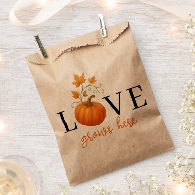 Bolsa De Papel El amor crece aquí | Letras de calabaza en otoño (Cortado)