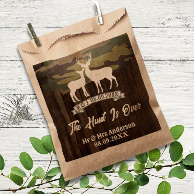 Bolsa De Papel El País Occidental Deer La Caza Se Ha Acabado De B (Western Country Deer The Hunt Is Over Wedding Favor Bag)
