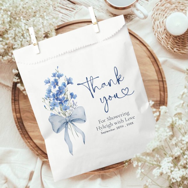 Bolsa De Papel Elegante Baby Shower de Azul Polvoriento con Horte (Subido por el creador)