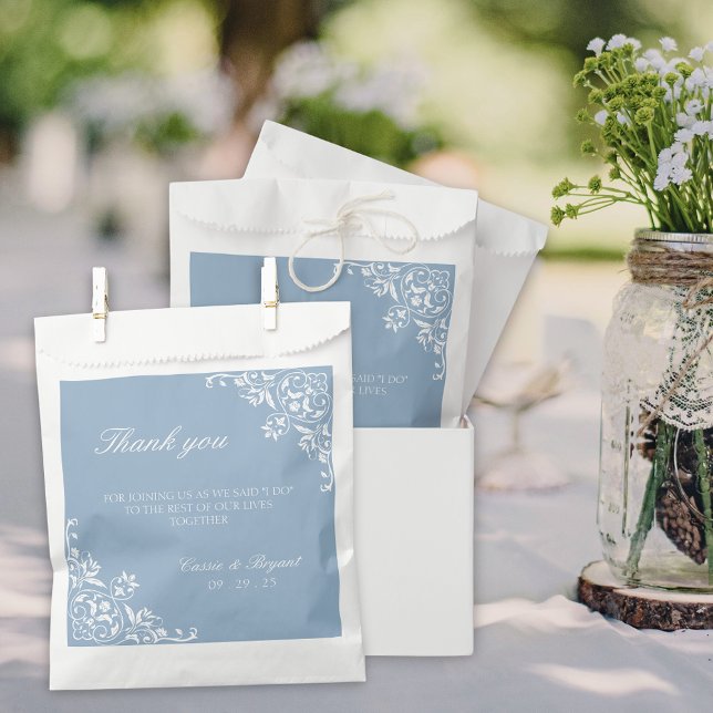 Bolsa De Papel Elegante Boda azul turbio y blanco Gracias (elegant dusty blue and white wedding favor bags for bridal party or thank you gifts for guests)