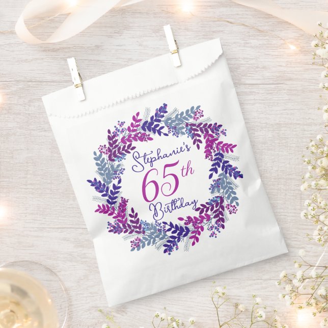 Bolsa De Papel Elegante morado rosa Wreath cumpleaños 65 (Cortado)