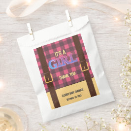 Bolsa De Papel Es un chica Rústico Lumberjack Flannel Baby Shower