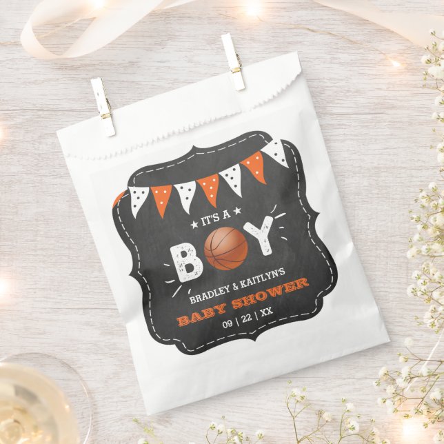 Bolsa De Papel ¡Es un chico! Baby Shower con temas de baloncesto (Cortado)